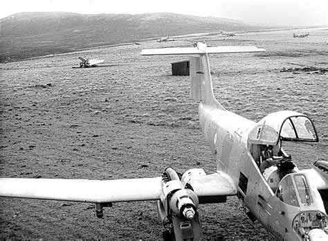 el feroz bautismo de fuego de los pilotos en la guerra de malvinas 57 misiones aéreas y 20