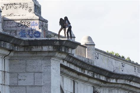 Scopri subito migliaia di annunci di appartamenti in vendita di privati, agenzie e costruttori e trova la tua futura casa su subito.it. Sospesi sul ponte di Corso Francia, nessuno li ferma ...