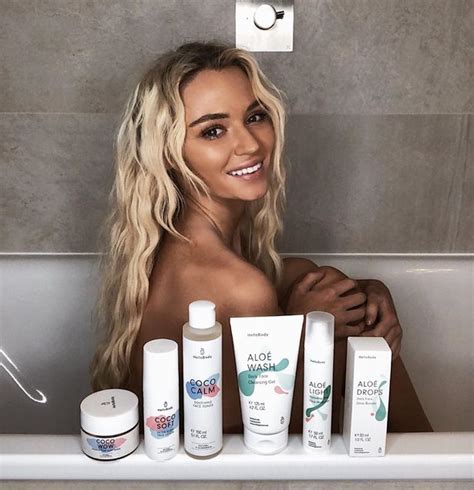 Love Island S Lucie Donlan Drops Jaws In Sizzling Naked Bath Snap On
