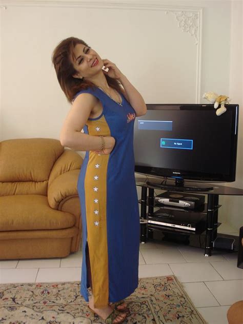 huge arab women collection richest house wife in arab at good looking style