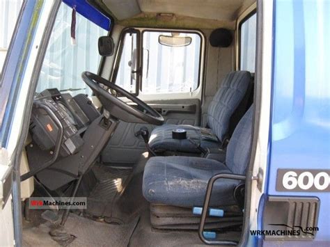 Daf F 600 600 1990 Estate Minibus Up To 9 Seats Photos And Info