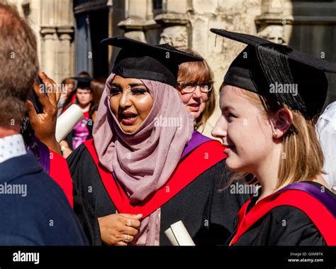 University Graduation Hijab Graduation Outfits