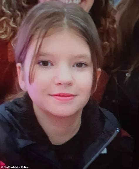 Police Launch Urgent Hunt For Missing Schoolgirl 11 Who Vanished From