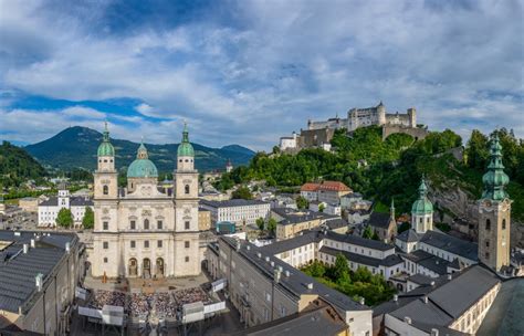 Salzburg is a city in austria, near the border with germany's bavaria state, with a population of 157,000. Lonely Planet best in Travel: Salzburg und Bonn sind Top ...