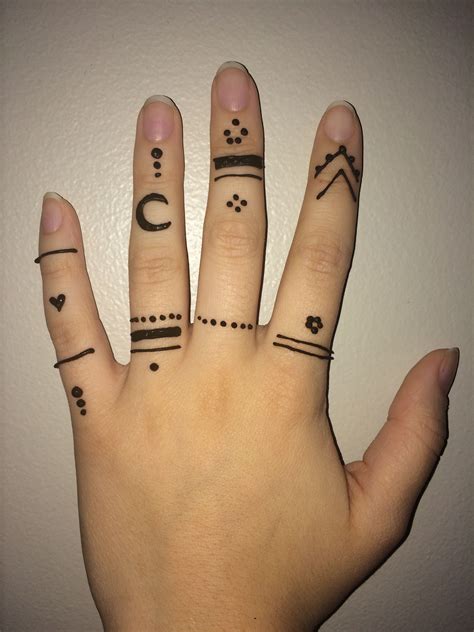 Pin By Anna Kathryn Carter On Henna Henna Tattoo Hand Henna Tattoo