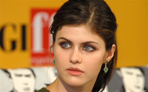 Blue Eyes Most Beautiful Hollywood Actress 2449109 Hd Wallpaper