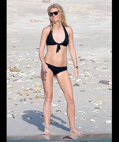 Gwyneth Paltrow Stuns In A Black Bikini On The Beach In Cabo San Lucas Mexico Gwyneth Paltrow
