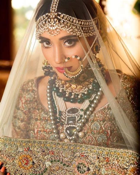30 indian brides who rocked their bridal look with a veil pakistani bridal dresses online