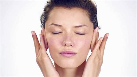 Anti Aging Face Massage 5 Minutes A Day Keeps Age Away