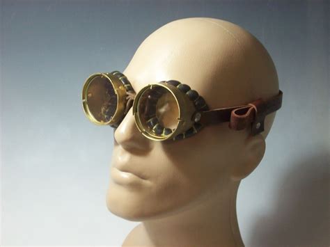 Women Brass Steampunk Victorian Style Spike Goggles Colored Lenses And Ocular Loupe Mad Scientist