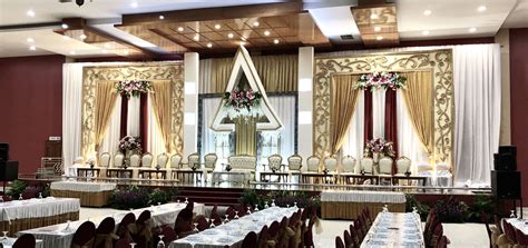 Faktanya bahwa rumah yang satu ini sering kali digunakan sebagai ornamen untuk dekorasi pernikahan adat sumater utara ini. 35+ Terbaik Untuk Dekorasi Pelaminan Batak - House on Street