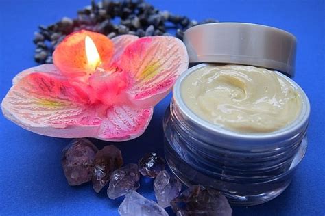 Popular Facial Creams Contain Cancer Causing Agents And Can Even Cause