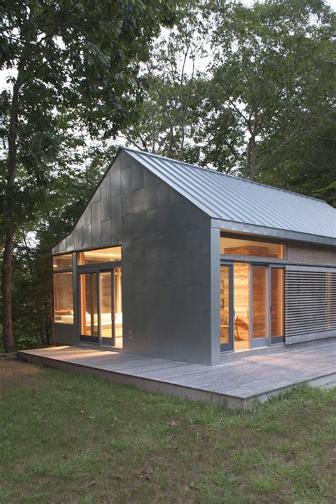 Тёплый современный дом по технологии барнхаус. David Mansfield / Connecticut Barn | Modern barn house ...