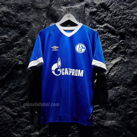 Descubre la nueva camiseta de fc schalke 04 : Camiseta Umbro del Schalke 04 2018/19