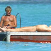 Penny Lancaster Nude Pictures Onlyfans Leaks Playboy Photos Sex