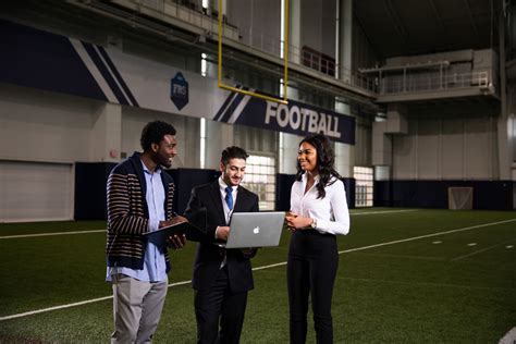 Learn how a sports management degree is a great way to enter a highly competitive field and can help ease you into a great career. Bachelor of Science in Sports Management Online | Liberty ...