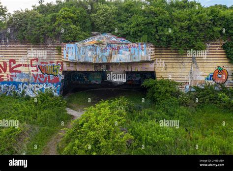 Battery Steele, Historic Landmark, Peak's Island Land Preserve, Peak's