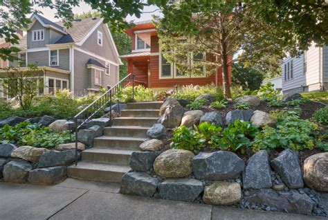 Front Yard Boulder Wall Traditional Garden Minneapolis By