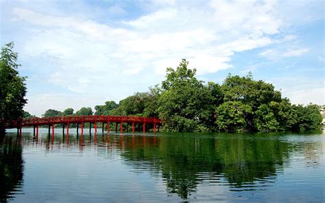 Hoan Kiem Lake Hanoi Vietnam Travel Pictures
