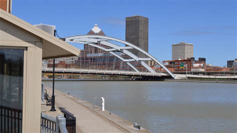 The 12 Best Spots For Waterfront Dining In Rochester Waterfront