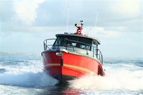 Find photos of fire boat. Image