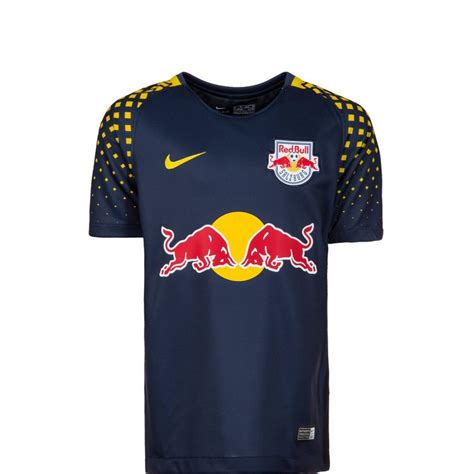 Check out the red bull salz. Nike Fußballtrikot »Red Bull Salzburg Stadium 17/18 ...