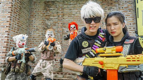 Banana Nerf War Couple S W A T Team Nerf Guns Fight Spooky Clown Pig