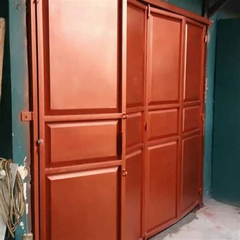Tiap desain dan alat di rumah akan terlihat rapi dan berguna. Pintu Garasi Besi PGB 03 - Manara Furniture