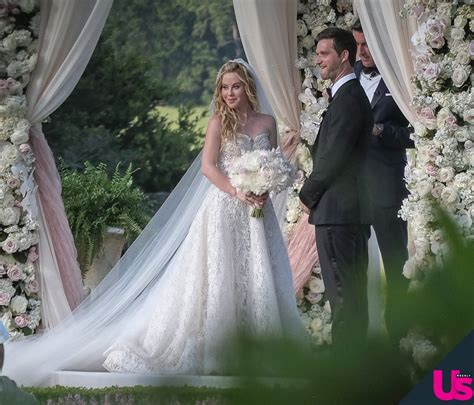 Tara Lipinski Wedding Pics Her Dress Vows Ring And More