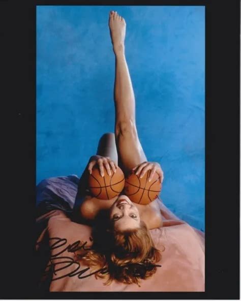 Photo Playboy Playmate X Sign E Jeanie Buss Avec Hologramme Coa Nba