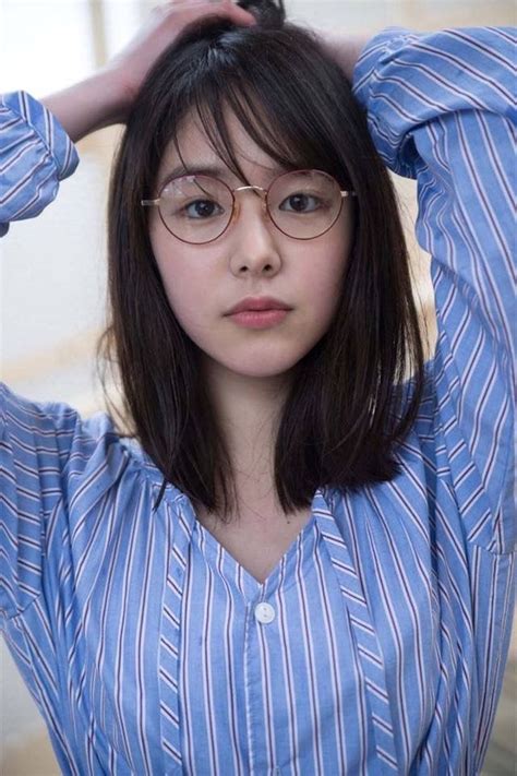 41 Beautiful Bangs Hairstyle For Women With Glasses Asian Short Hair Korean Short Hair