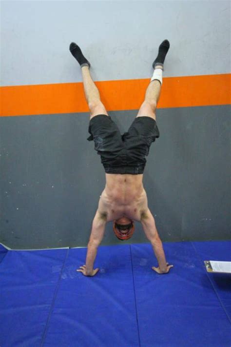 How To Work Up To A Freestanding Handstand Breaking Muscle