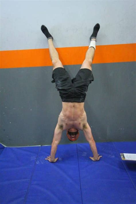 See relevant content for pornbay.top. How to Work Up to a Freestanding Handstand | Breaking Muscle