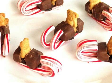 These recipes are sure to be the hit of 51 shortcut holiday appetizers. Cute craft kids can eat | Christmas food, Christmas party food, Christmas treats