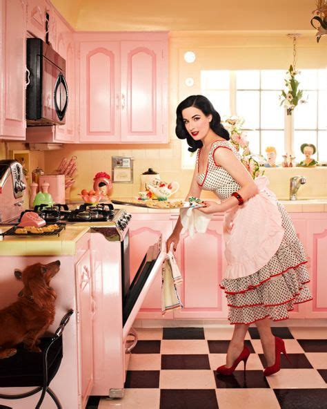 20 Best Vintage 1950s Kitchen Pinup Images Vintage Vintage Housewife Retro Housewife