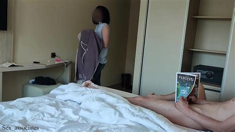 Public Dick Flashand Hotel Maid Was Shocked When She Saw Me Jerking Off During Room Cleaning