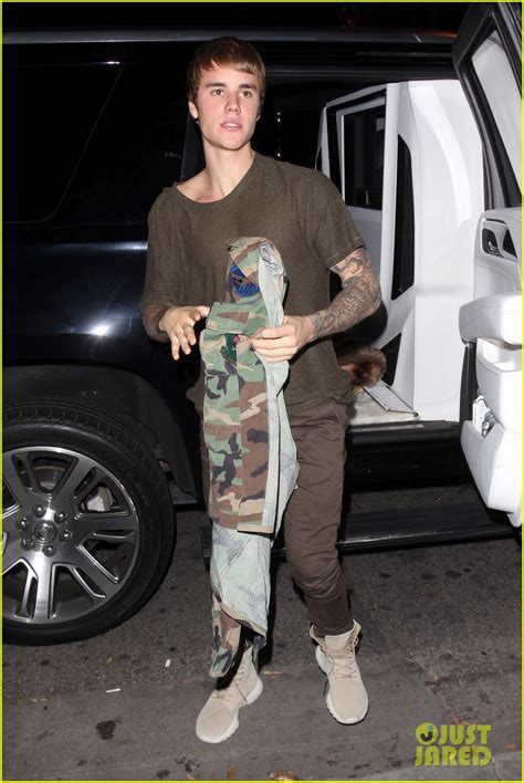 justin bieber asks paparazzi why you got to yell at me photo 3825783 justin bieber photos