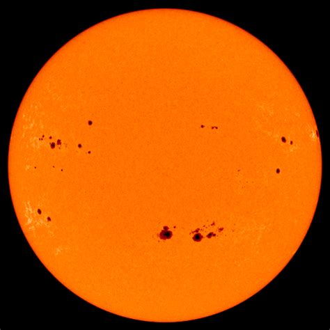 Surface Features Of The Sun The Sun Outer Temperature And Texture