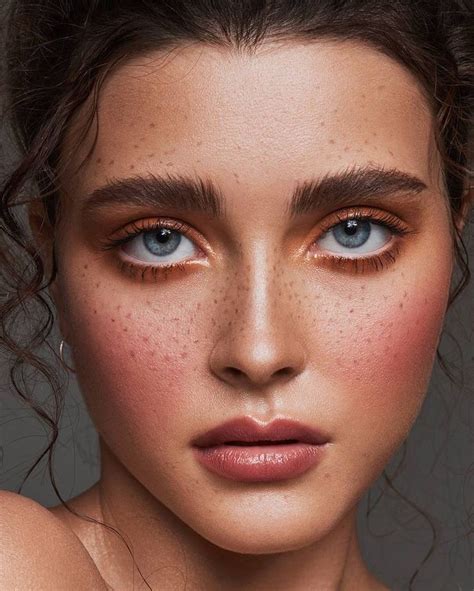 pin by martina on bellezza and prodotti freckles makeup makeup photography natural makeup
