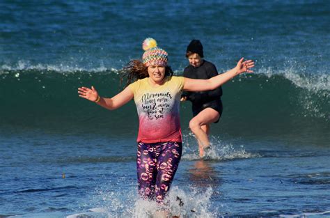 Cold And Breezy But Lots Of Fun Swimmers Take The Plunge In Spring