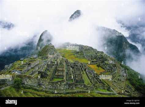 Fog On The Machu Picchu Peru Stock Photo Alamy