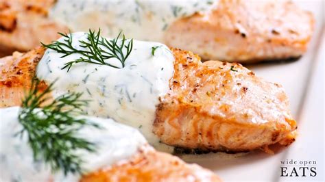 Salmon With Cucumber Dill Sauce