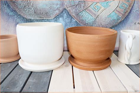 Stoneware Clay Vs Porcelain Clay Details And Facts Explained