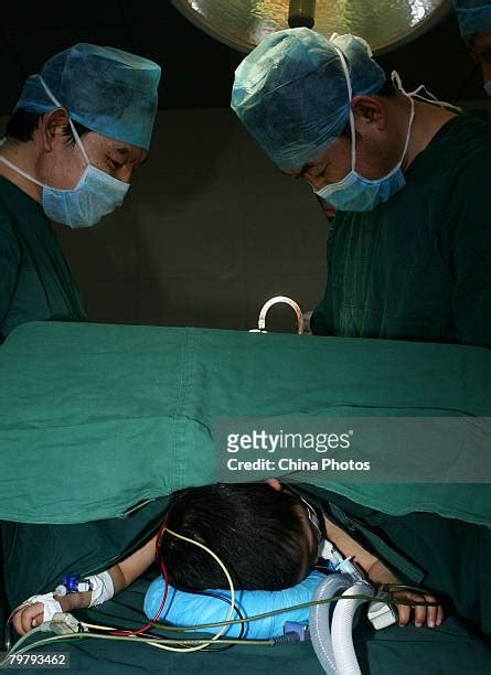 Child Brain Surgery Photos And Premium High Res Pictures Getty Images