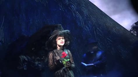 Thanks to an untimely demise via drowning, a young couple end up as poltergeists in their new england farmhouse, where they fail to meet the challenge of scaring away the insufferable new owners, who want to make drastic changes. Why Beetlejuice The Musical Should Stay On Broadway ...