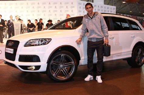 فاز منتخب المانيا ببطولة كأس العالم لكرة القدم بعد تغلبه على نظيره الارجنتيني 1 بعد مباراة امتدت شوطين اضافيين تمكنت المانيا من الفوز على الارجنتين بهدف مقابل لا شئ. سيارات أنخل دي ماريا نجم منتخب الأرجنتين في كأس العالم ...