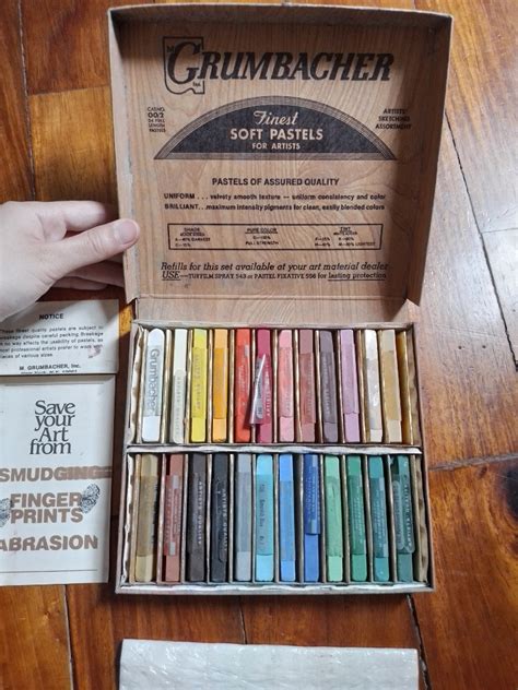 Vintage Grumbacher Soft Pastel Set Of 24 Hobbies And Toys Stationary