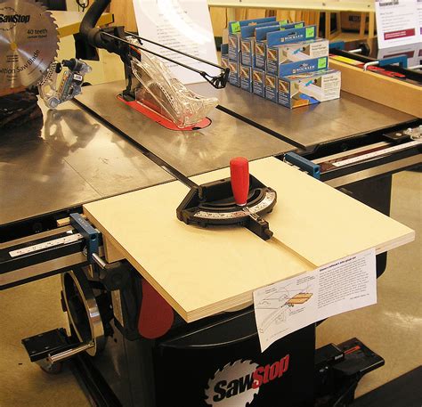 How To Extend Your Tablesaws Crosscut Capacity Woodworkers Source Blog