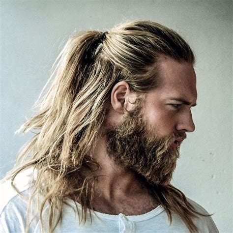Erkek uzun saç modeli için iyi bir örnek. 2020 için trend olacak uzun erkek saç modelleri | Saç Sırları