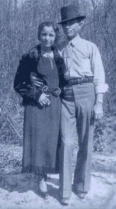 Bonnie And Clyde Possibly Last Photo Of Them Alive Notice Only One